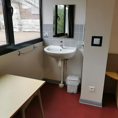 Hi بيت شباب *